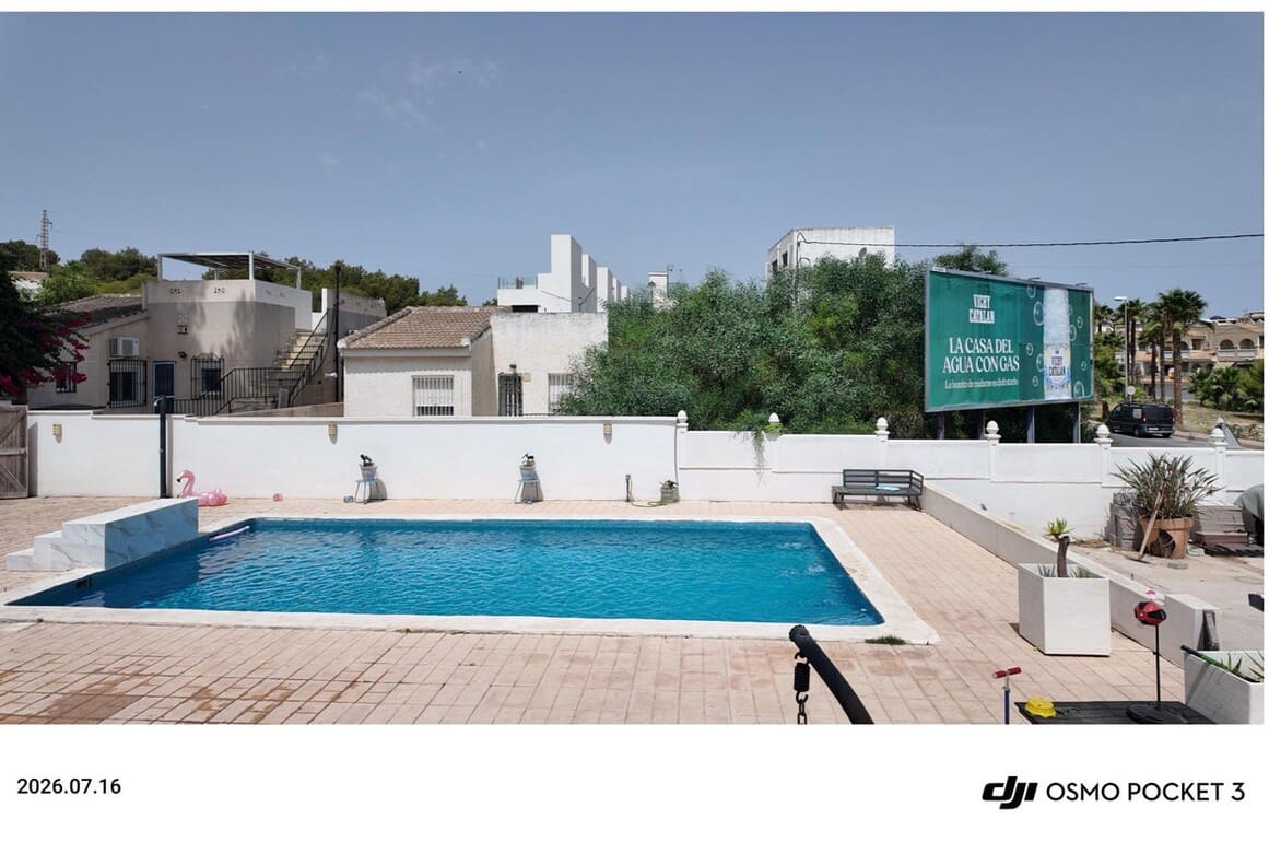 6 soveværelse Byhus til salg i Orihuela Costa med swimmingpool garage - € 695.000 (Ref: 10172487)