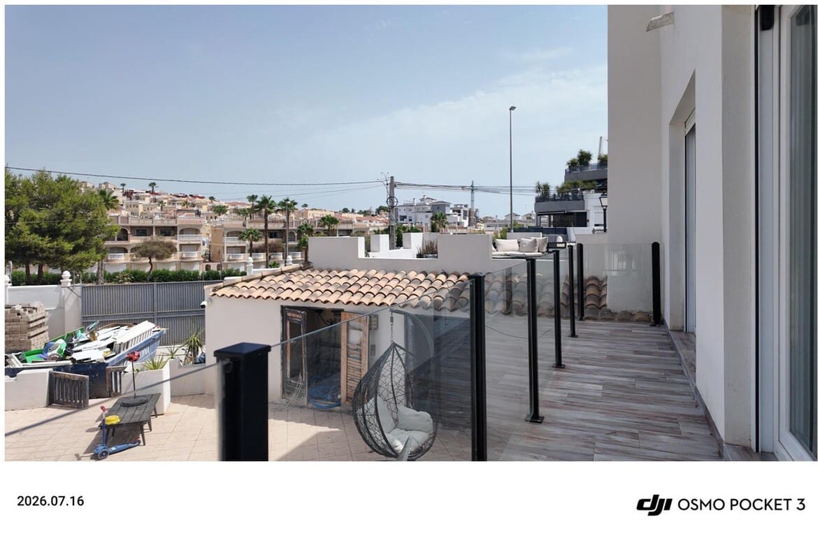 6 soveværelse Byhus til salg i Orihuela Costa med swimmingpool garage - € 695.000 (Ref: 10172487)