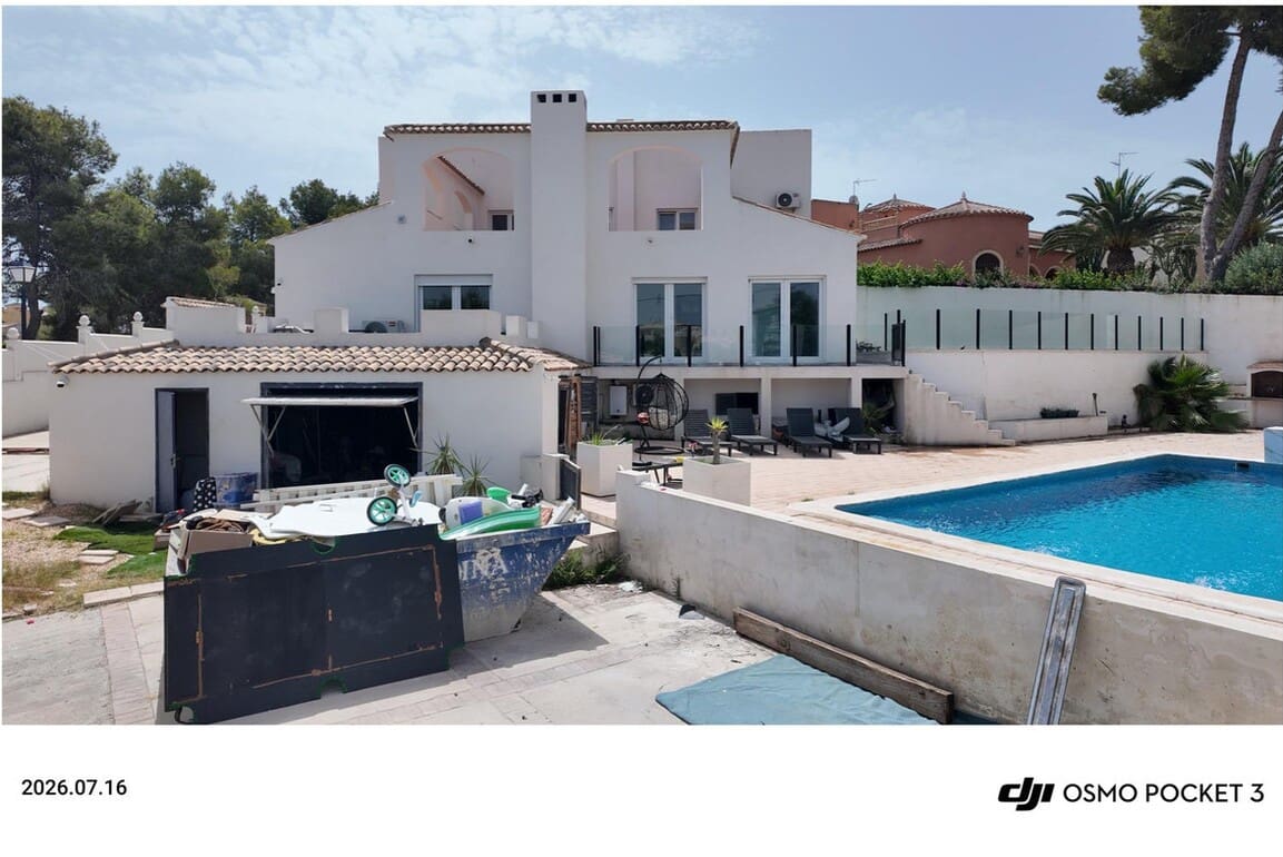 6 soveværelse Byhus til salg i Orihuela Costa med swimmingpool garage - € 695.000 (Ref: 10172487)