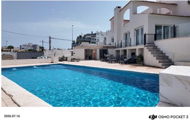 6 soverom Hus til salgs i Orihuela Costa, Orihuela med svømmebasseng garasje - € 695 000 (Ref: 10172487)