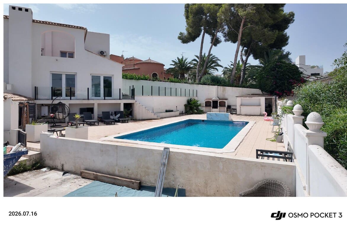 6 soveværelse Byhus til salg i Orihuela Costa med swimmingpool garage - € 695.000 (Ref: 10172487)