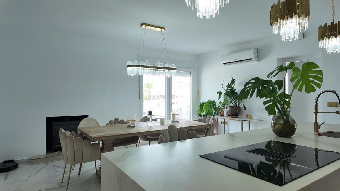 6 soveværelse Byhus til salg i Orihuela Costa med swimmingpool garage - € 695.000 (Ref: 10172487)