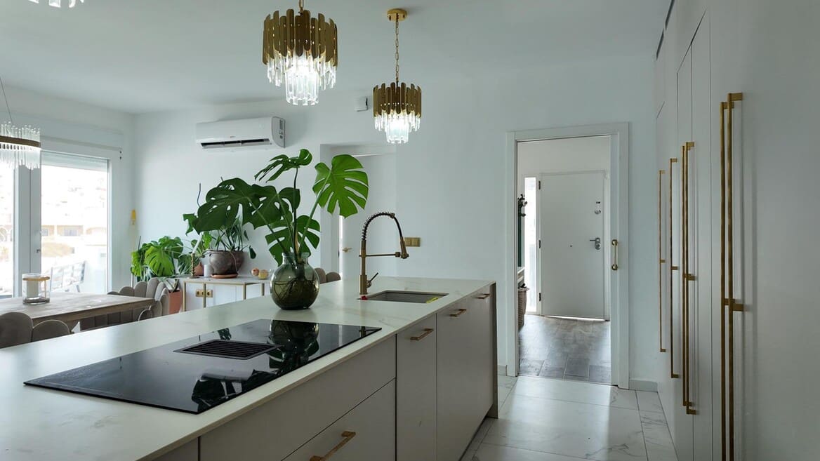 6 soveværelse Byhus til salg i Orihuela Costa med swimmingpool garage - € 695.000 (Ref: 10172487)