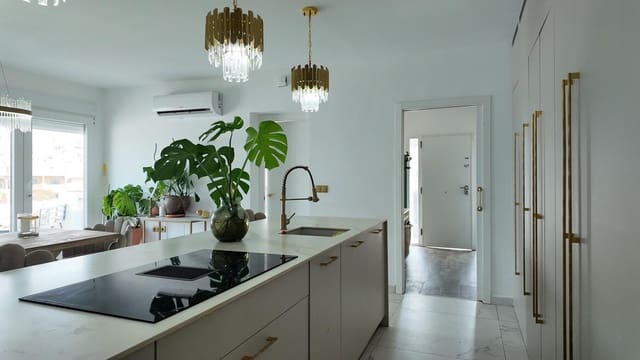 6 soverom Hus til salgs i Orihuela Costa, Orihuela med svømmebasseng garasje - € 695 000 (Ref: 10172487)