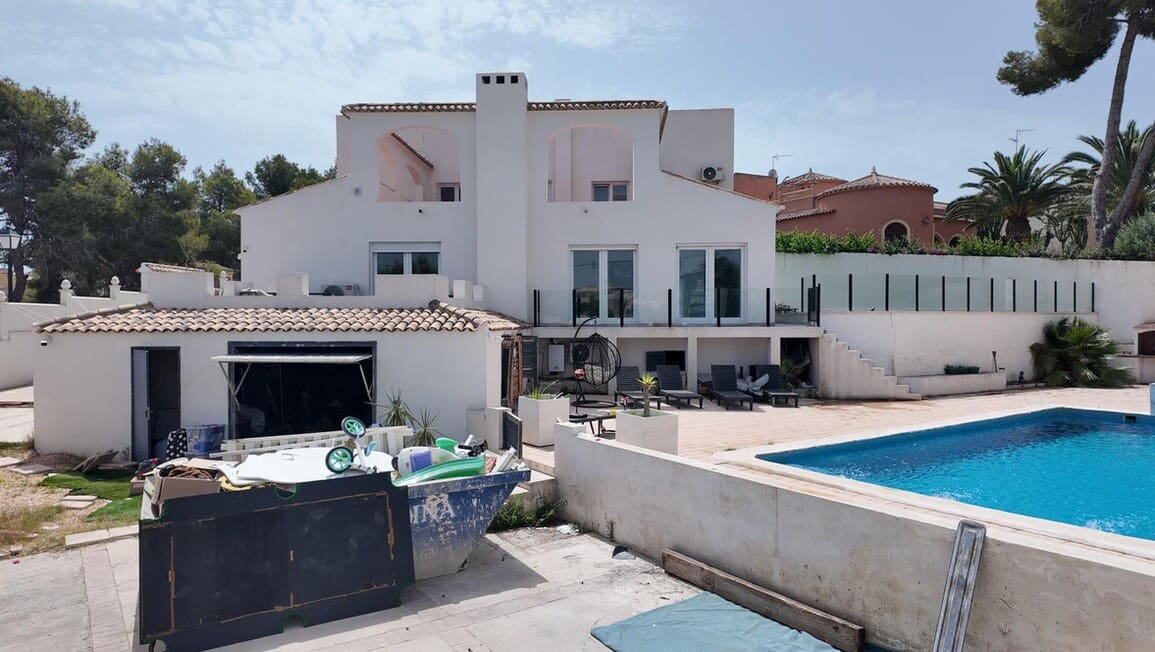 6 soveværelse Byhus til salg i Orihuela Costa med swimmingpool garage - € 695.000 (Ref: 10172487)