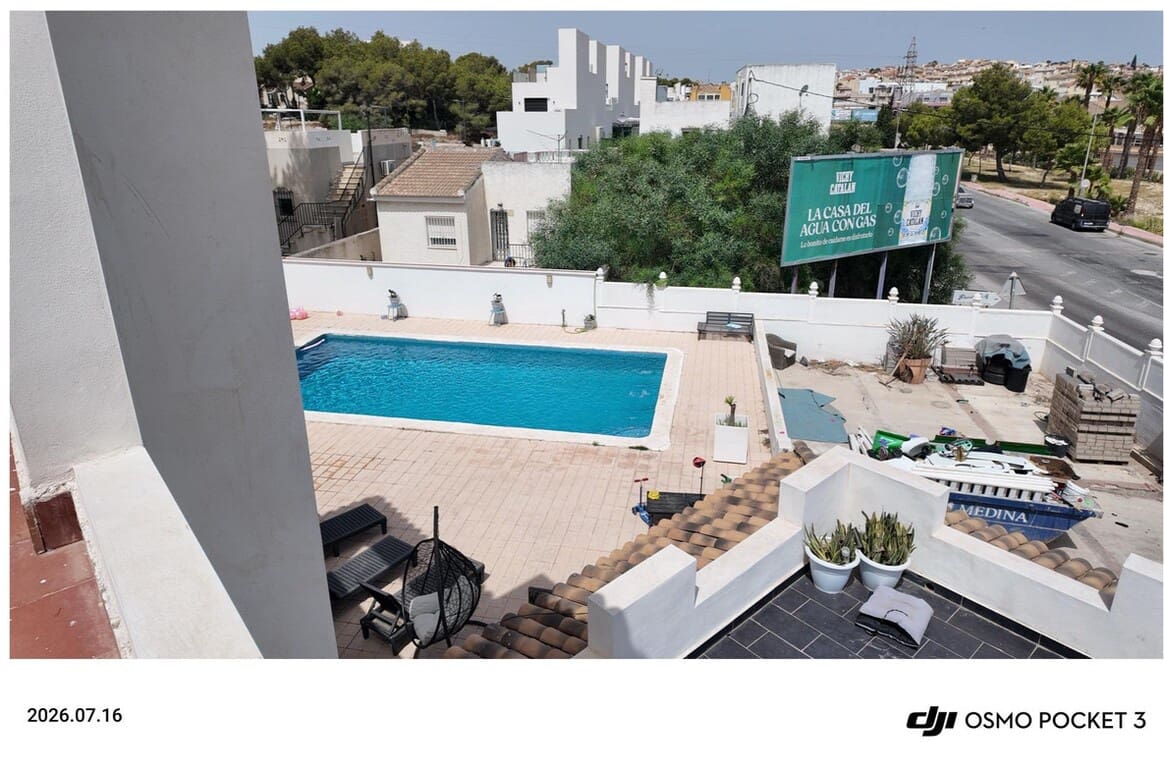 6 soveværelse Byhus til salg i Orihuela Costa med swimmingpool garage - € 695.000 (Ref: 10172487)