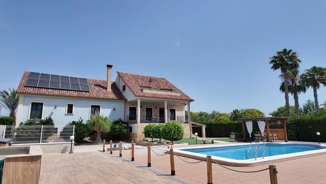 6 soveværelse Villa til salg i San Isidro med swimmingpool garage - € 720.000 (Ref: 10172488)
