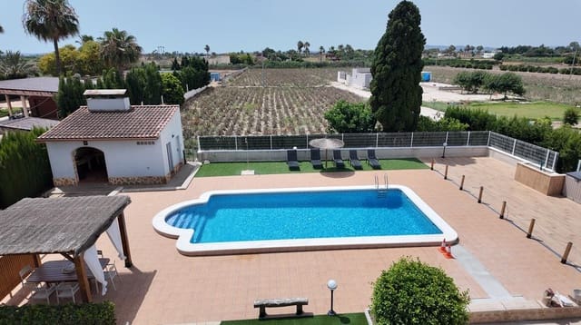 6 soveværelse Villa til salg i San Isidro med swimmingpool garage - € 720.000 (Ref: 10172488)