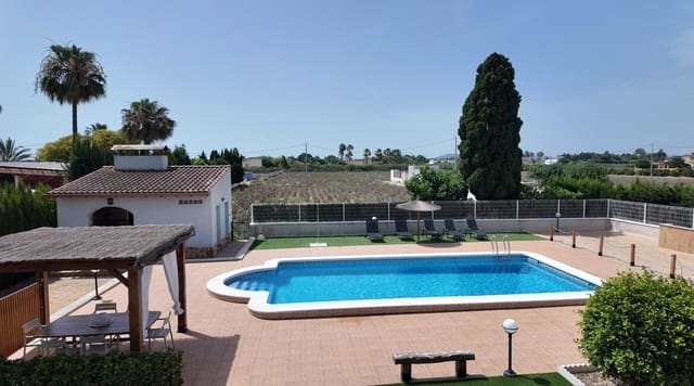 6 soveværelse Villa til salg i San Isidro med swimmingpool garage - € 720.000 (Ref: 10172488)