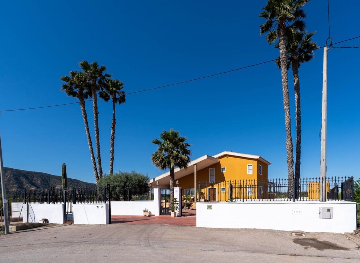 4 Zimmer Villa zu verkaufen in Orihuela mit Pool Garage - 650.000 € (Ref: 10172489)