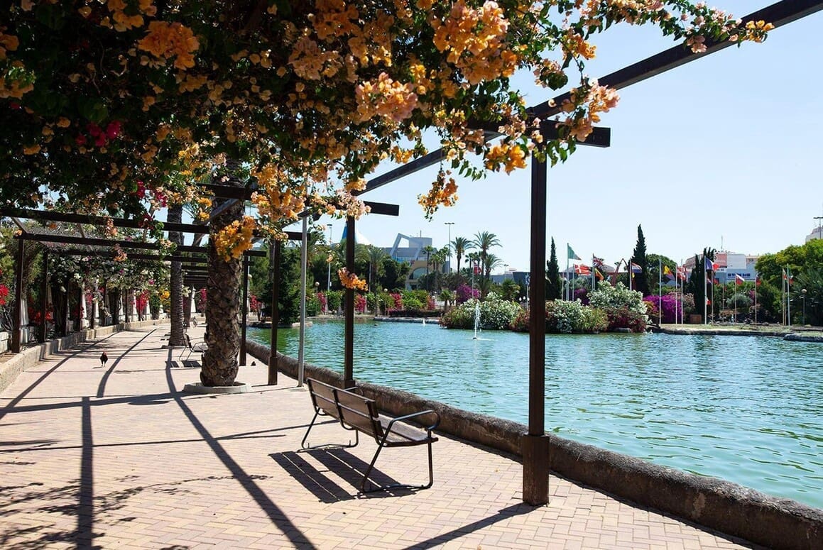 3 soveværelse Villa til salg i Torrevieja med swimmingpool garage - € 510.000 (Ref: 10172490)