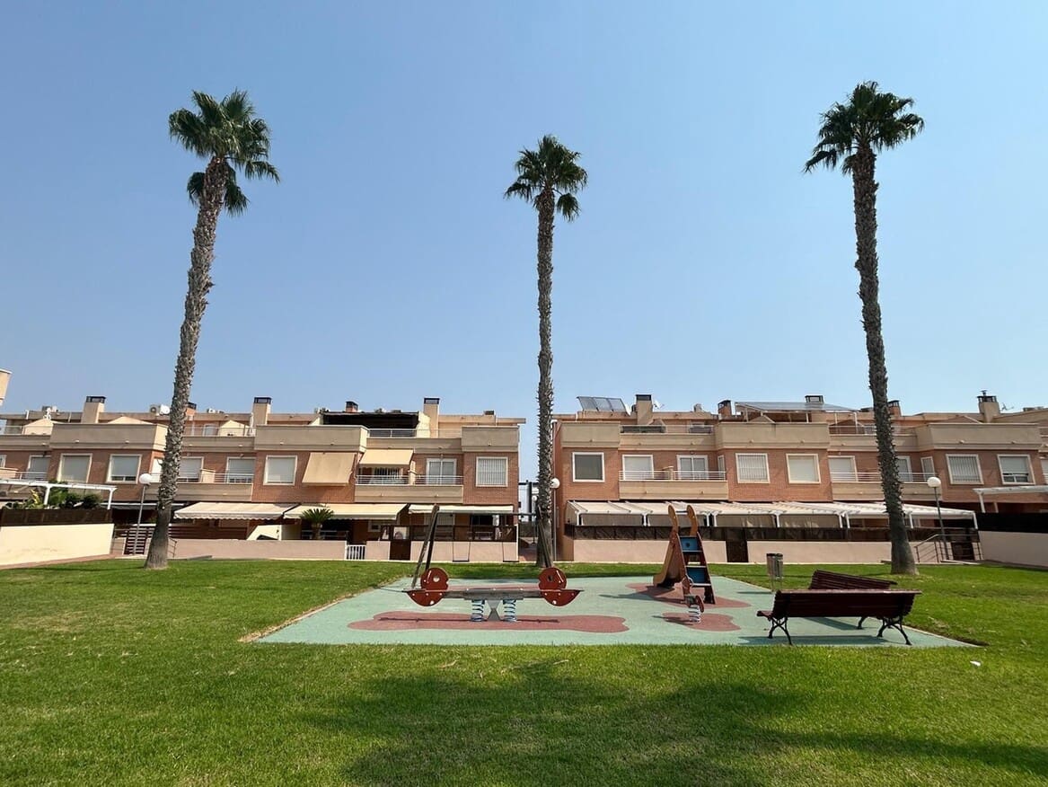 3 soverom Villa til salgs i Santa Pola med svømmebasseng garasje - € 410 000 (Ref: 10172491)