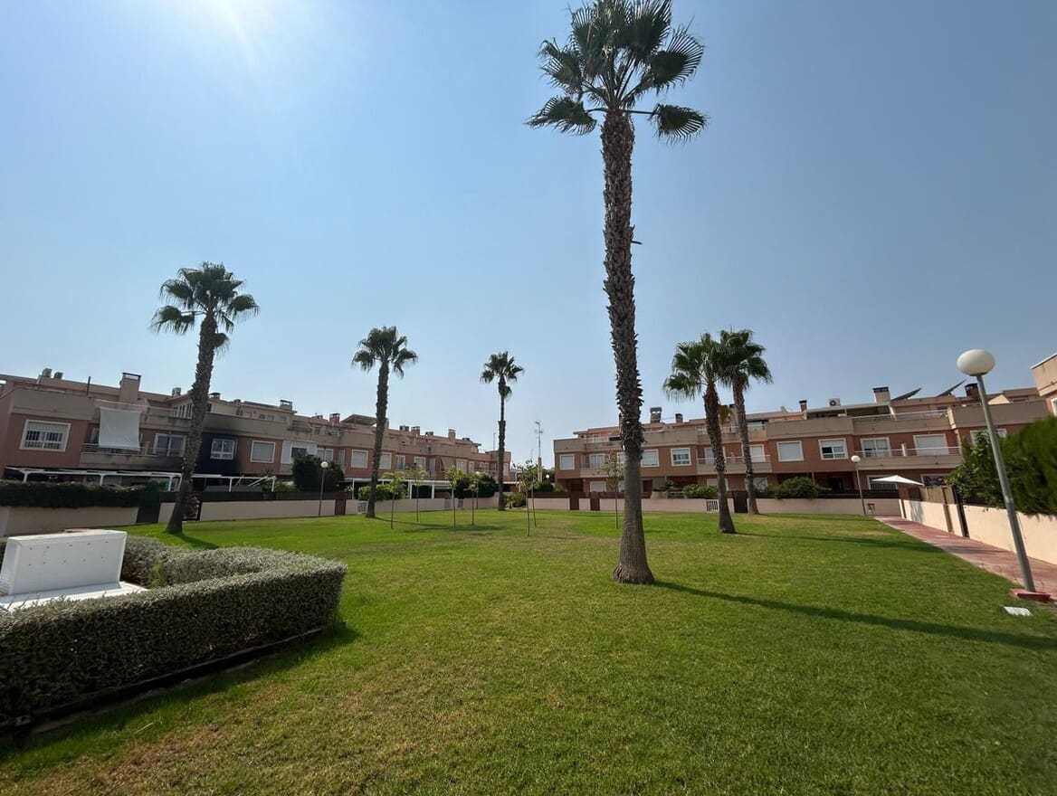 3 soverom Villa til salgs i Santa Pola med svømmebasseng garasje - € 410 000 (Ref: 10172491)