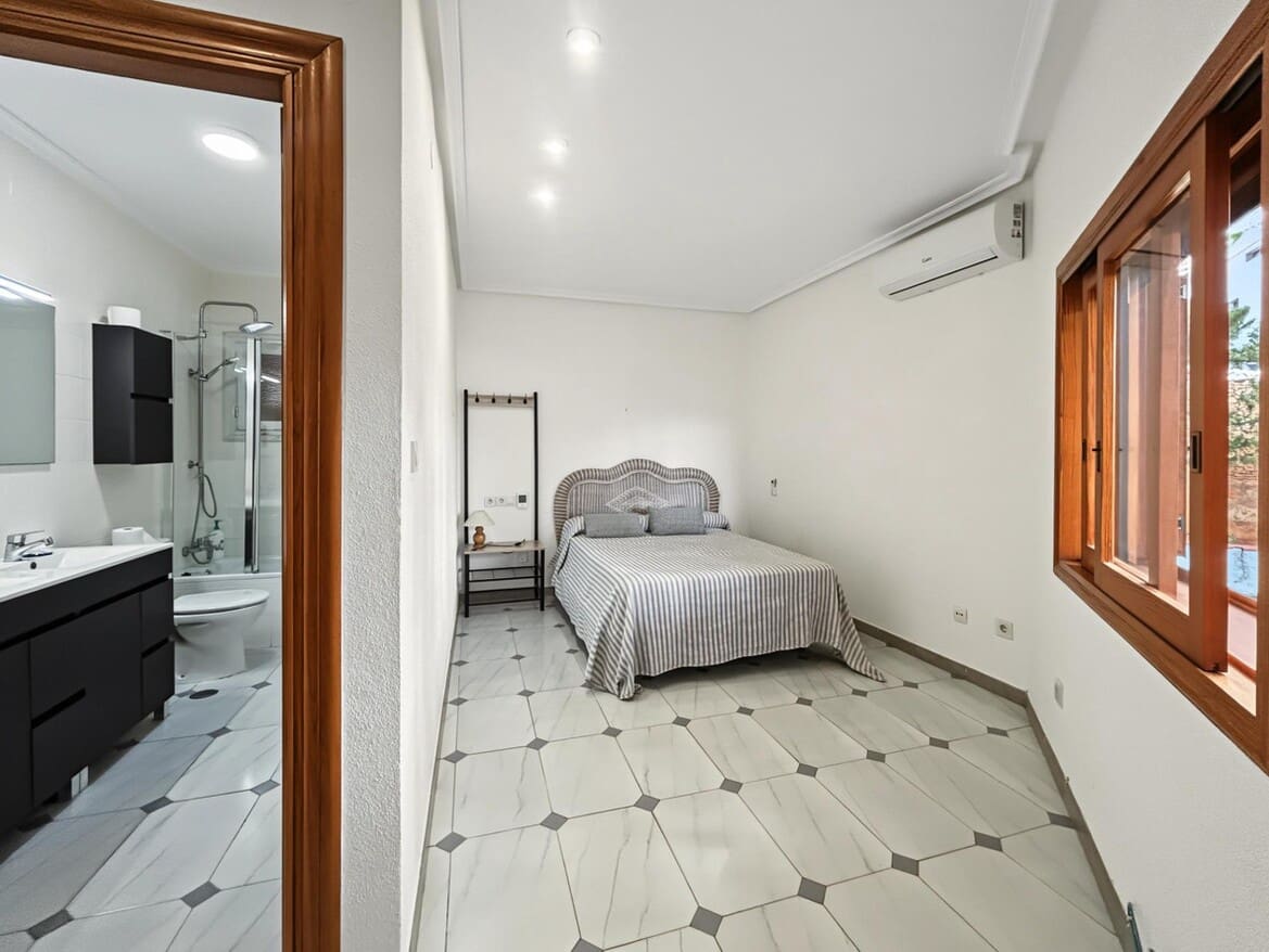 7 soveværelse Villa til salg i Campoamor med swimmingpool garage - € 1.300.000 (Ref: 10172493)