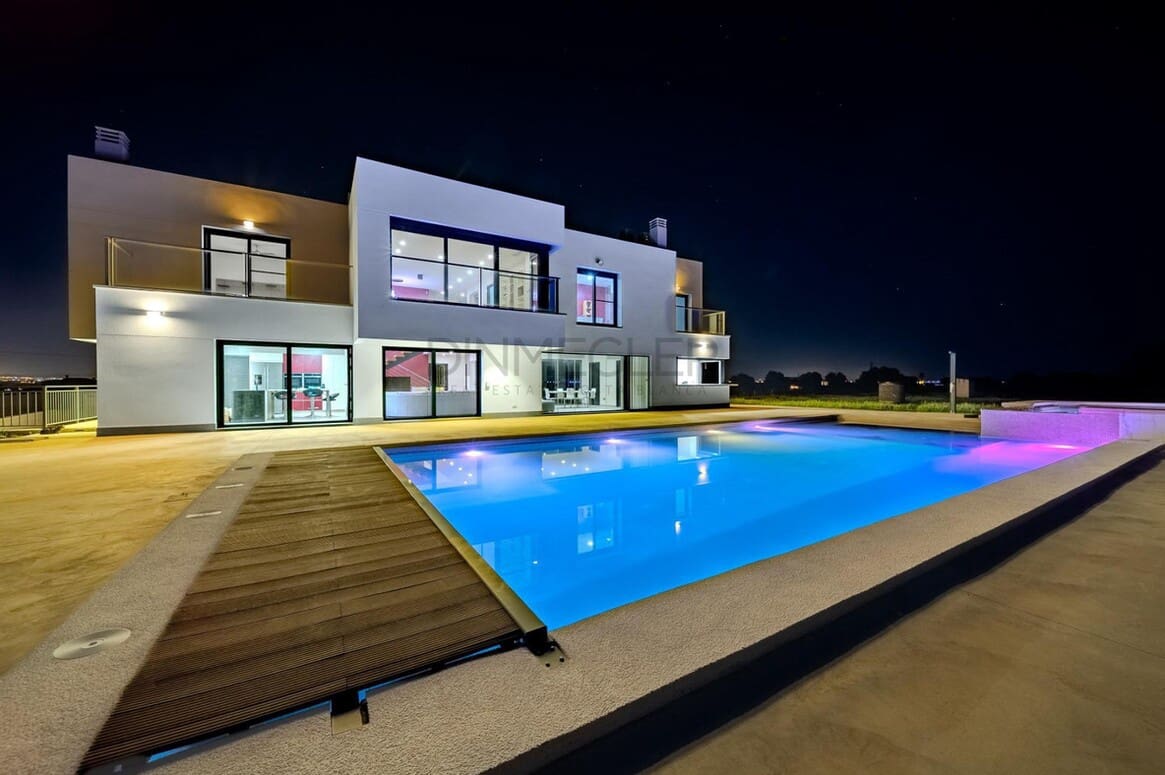 5 Zimmer Villa zu verkaufen in San Fulgencio mit Pool Garage - 990.000 € (Ref: 10172495)