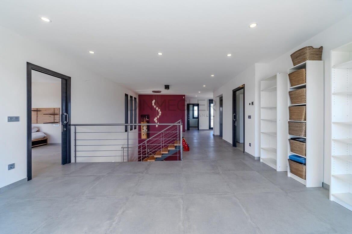 5 Zimmer Villa zu verkaufen in San Fulgencio mit Pool Garage - 990.000 € (Ref: 10172495)