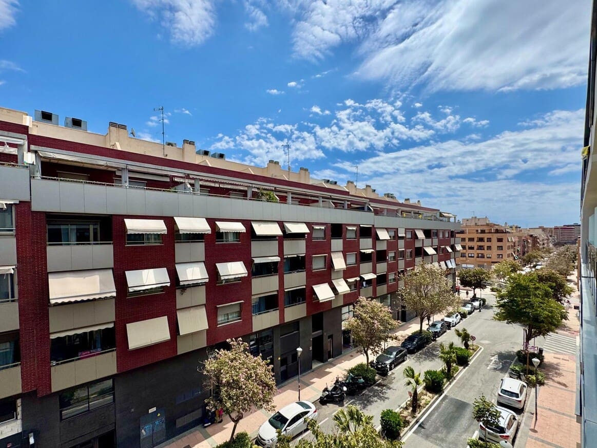 3 Zimmer Apartment zu verkaufen in Orihuela mit Pool - 320.000 € (Ref: 10172496)