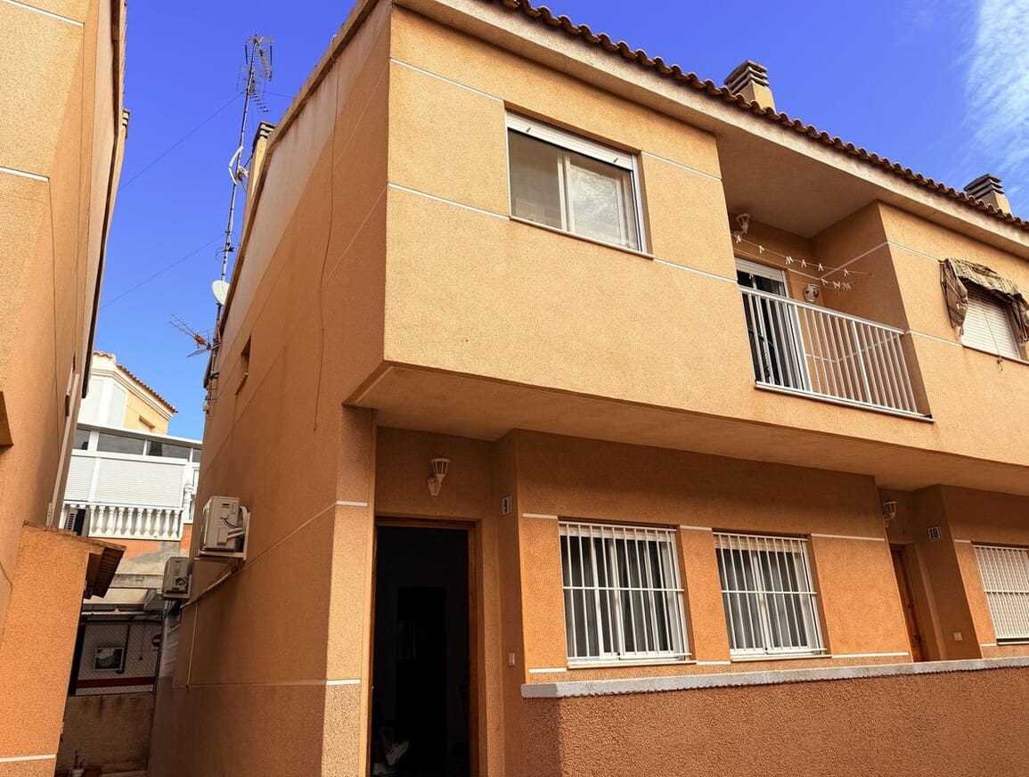 4 slaapkamer Villa te koop in Santa Pola met garage - € 265.000 (Ref: 10172498)