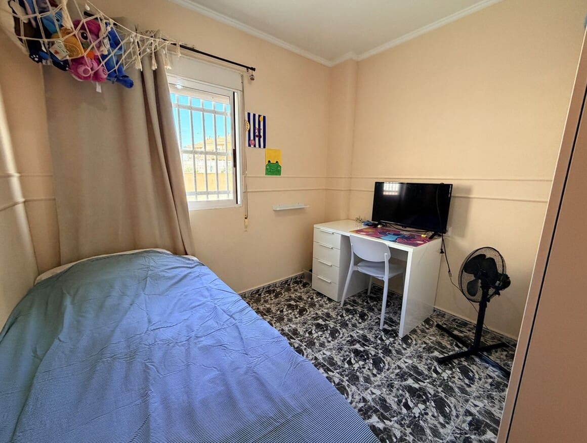 4 slaapkamer Villa te koop in Santa Pola met garage - € 265.000 (Ref: 10172498)