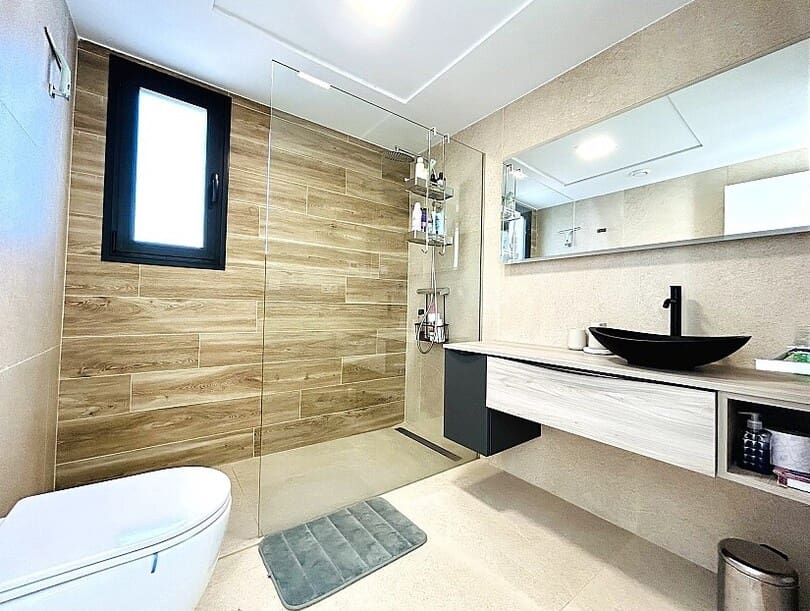 Chalet de 3 habitaciones en Guardamar del Segura en venta con piscina garaje - 580.000 € (Ref: 10172500)