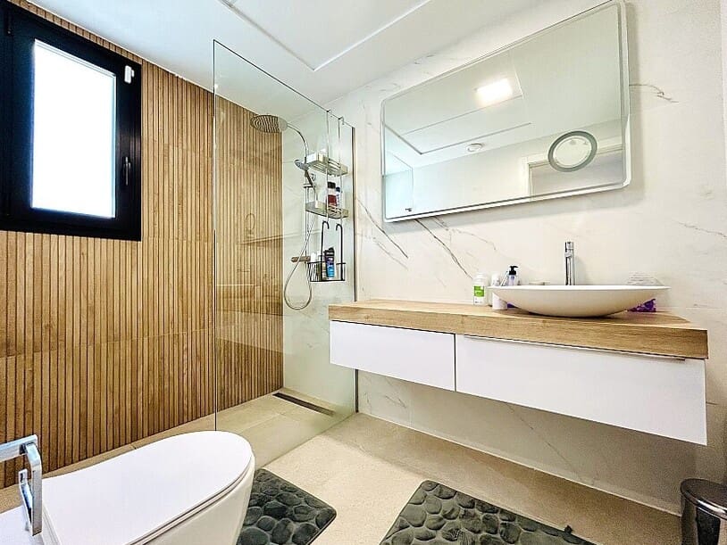 Chalet de 3 habitaciones en Guardamar del Segura en venta con piscina garaje - 580.000 € (Ref: 10172500)