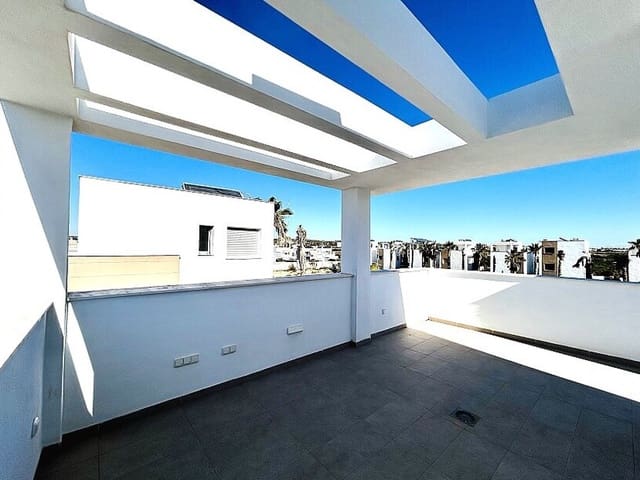 Chalet de 3 habitaciones en El Raso, Guardamar del Segura en venta con piscina garaje - 580.000 € (Ref: 10172500)