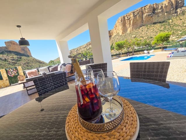 3 soverom Villa til salgs i Crevillente / Crevillent med svømmebasseng garasje - € 394 995 (Ref: 10172508)