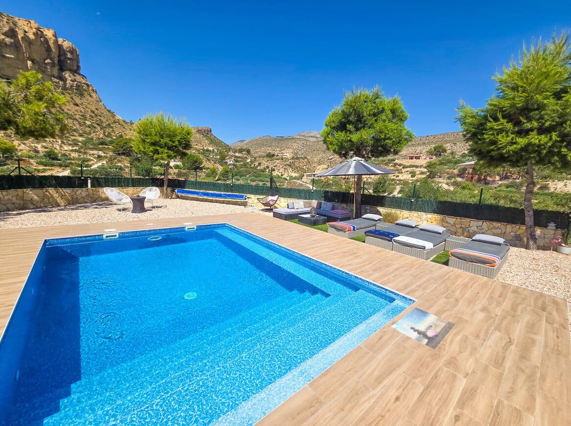 3 soverom Villa til salgs i Crevillente / Crevillent med svømmebasseng garasje - € 394 995 (Ref: 10172508)