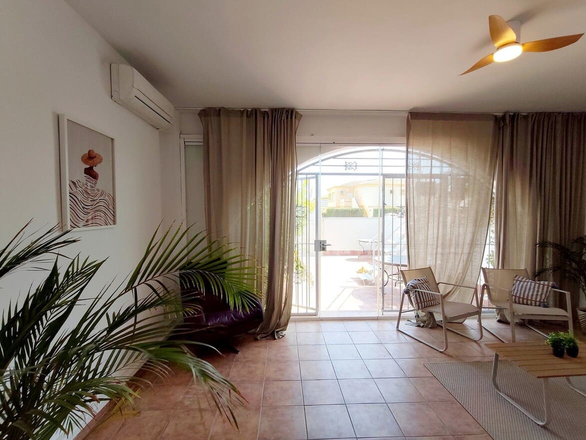 3 Zimmer Haus zu verkaufen in Playa Flamenca - 204.000 € (Ref: 10172511)