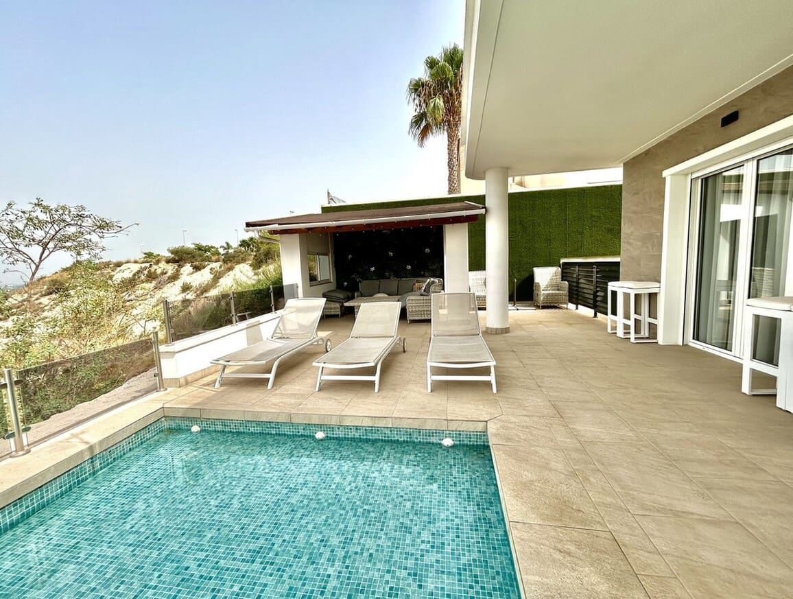 4 slaapkamer Villa te koop in Rojales met zwembad garage - € 925.000 (Ref: 10172512)