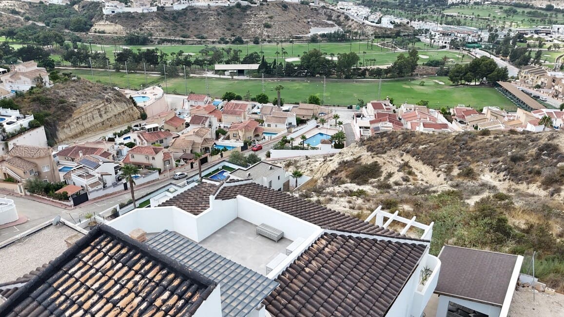 4 slaapkamer Villa te koop in Rojales met zwembad garage - € 925.000 (Ref: 10172512)