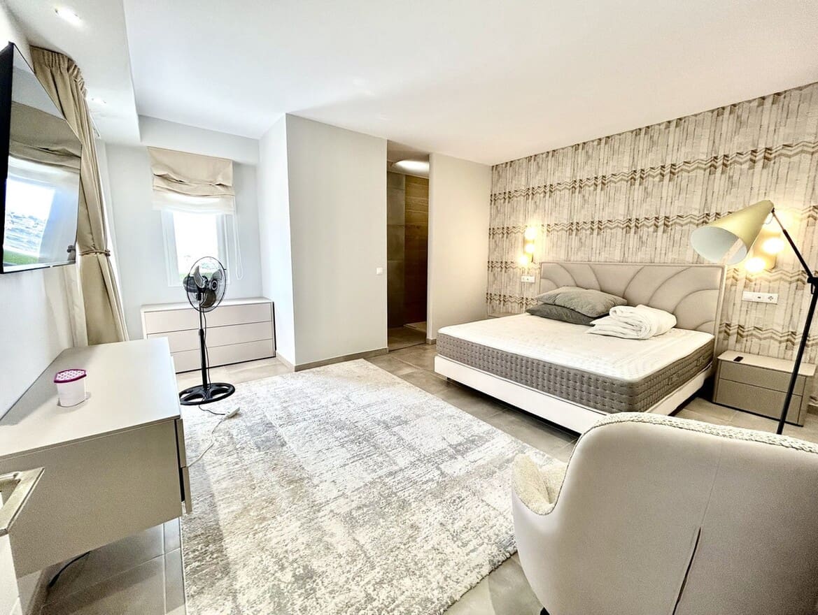 4 slaapkamer Villa te koop in Rojales met zwembad garage - € 925.000 (Ref: 10172512)
