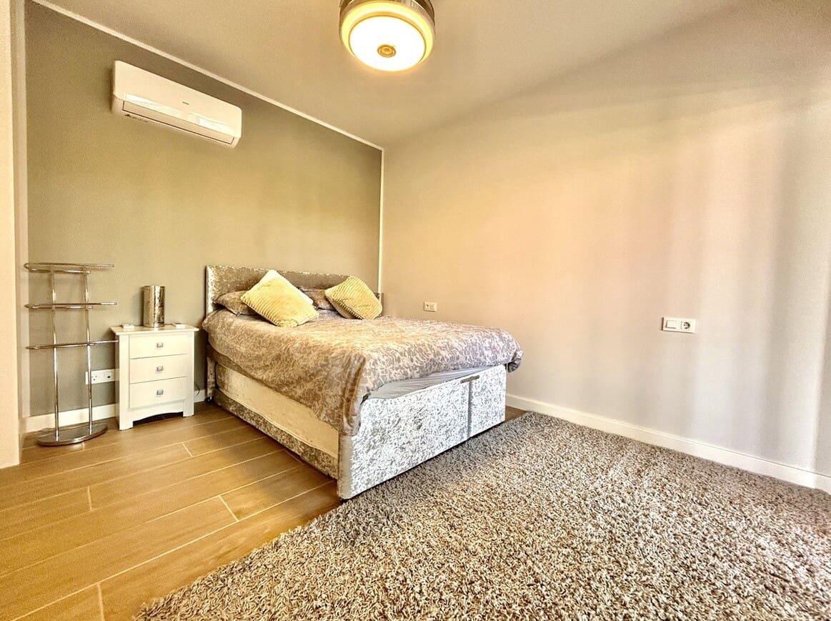 2 sypialnia Apartament na sprzedaż w Orihuela Costa z basenem garażem - 259 995 € (Ref: 10172514)