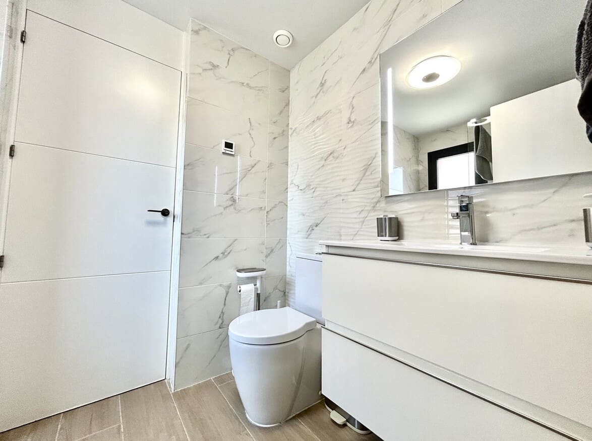 2 sypialnia Apartament na sprzedaż w Orihuela Costa z basenem garażem - 259 995 € (Ref: 10172514)