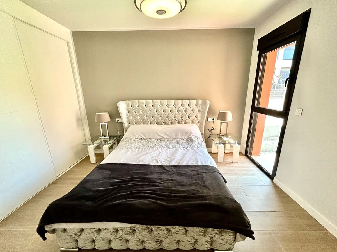 2 sypialnia Apartament na sprzedaż w Orihuela Costa z basenem garażem - 259 995 € (Ref: 10172514)