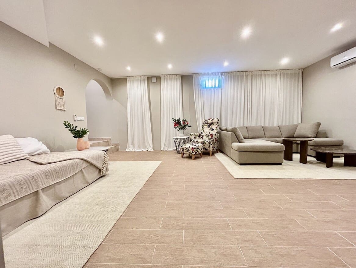 5 soverom Villa til salgs i La Zenia med svømmebasseng garasje - € 839 995 (Ref: 10172515)