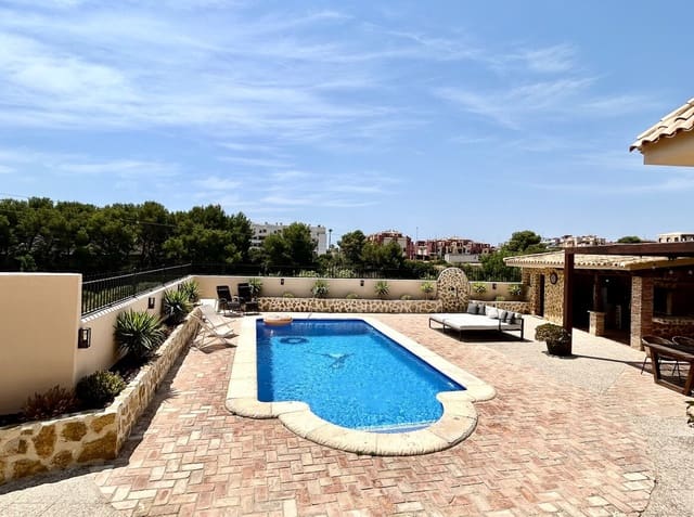 5 soverom Villa til salgs i La Zenia, Orihuela med svømmebasseng garasje - € 839 995 (Ref: 10172515)