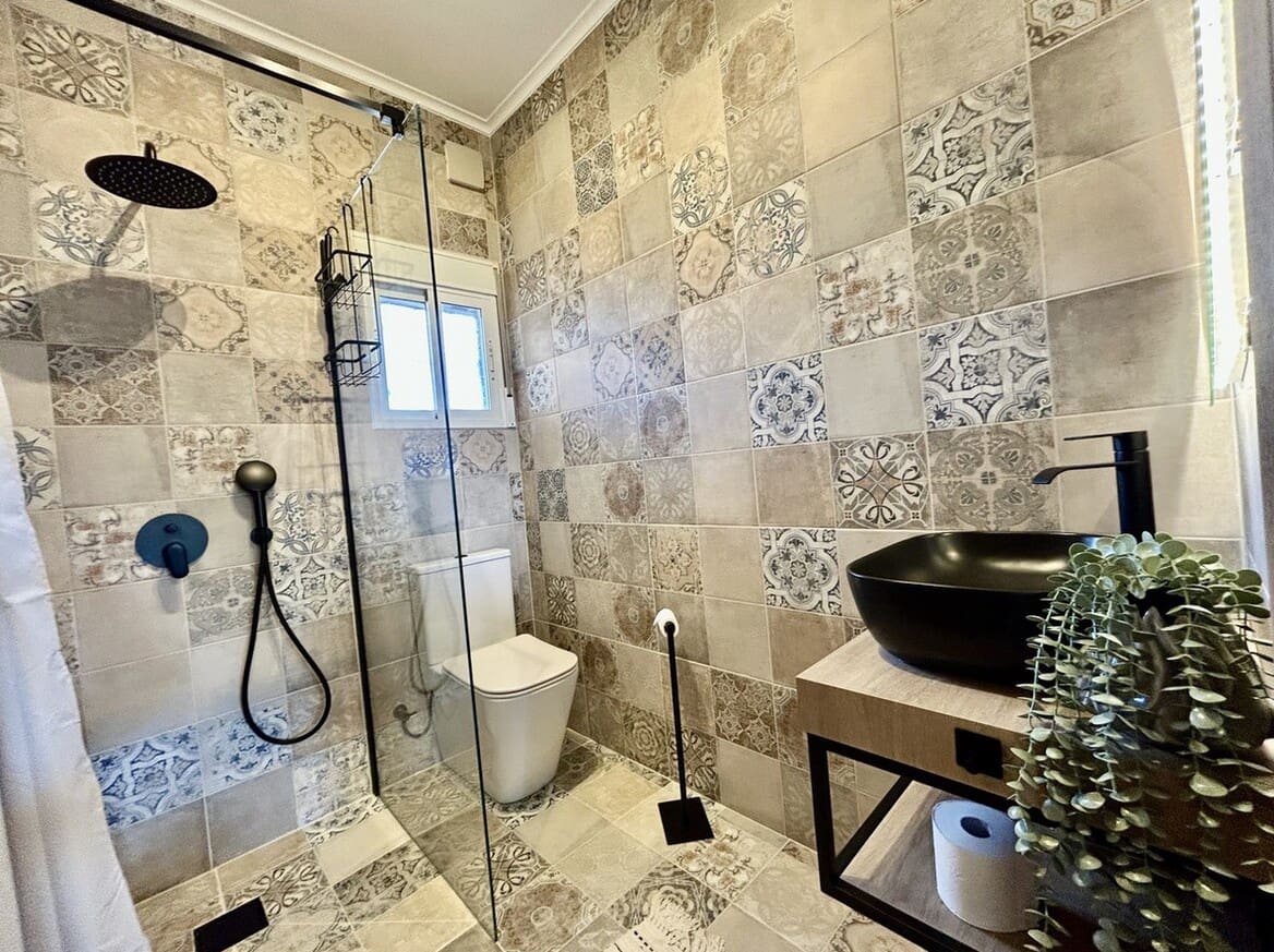 5 soverom Villa til salgs i La Zenia med svømmebasseng garasje - € 839 995 (Ref: 10172515)