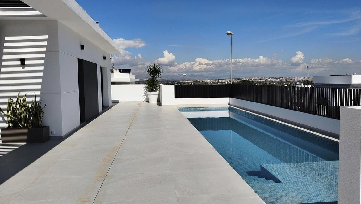4 slaapkamer Villa te koop in Dona Pepa met zwembad garage - € 788.750 (Ref: 10172521)
