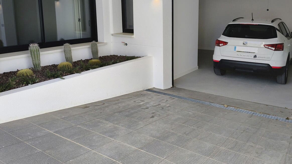 4 slaapkamer Villa te koop in Dona Pepa met zwembad garage - € 788.750 (Ref: 10172521)