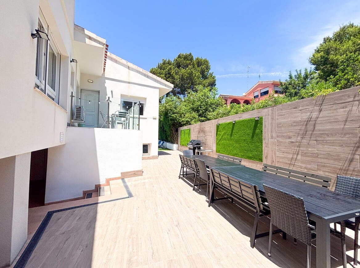 7 soveværelse Villa til salg i Campoamor med swimmingpool garage - € 1.350.000 (Ref: 10172522)