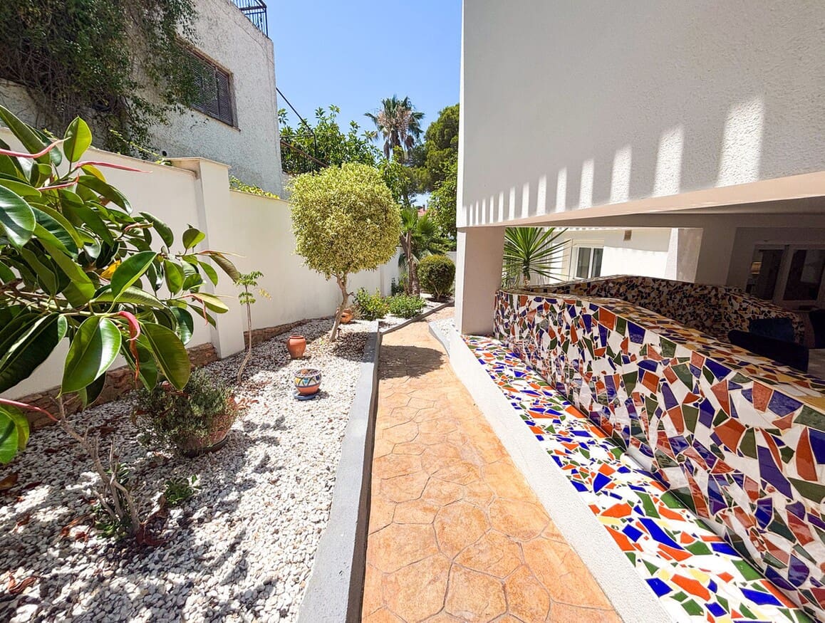 7 soveværelse Villa til salg i Campoamor med swimmingpool garage - € 1.350.000 (Ref: 10172522)