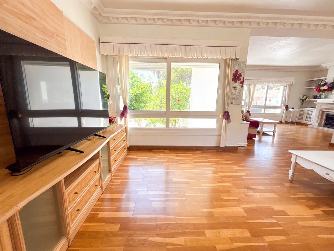 7 soveværelse Villa til salg i Campoamor med swimmingpool garage - € 1.350.000 (Ref: 10172522)