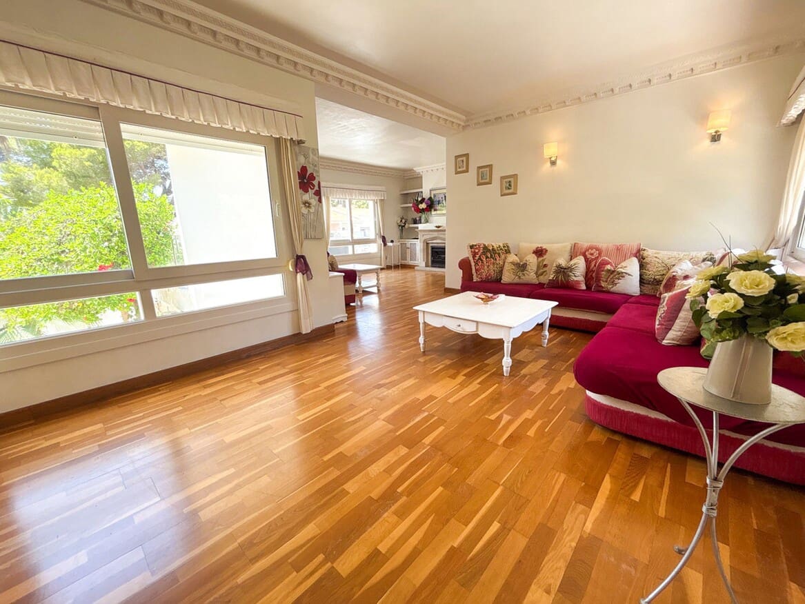 7 soveværelse Villa til salg i Campoamor med swimmingpool garage - € 1.350.000 (Ref: 10172522)