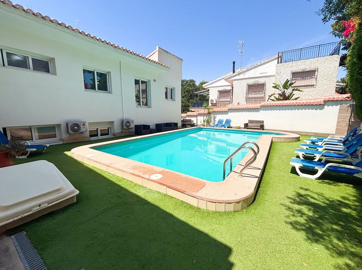 7 soveværelse Villa til salg i Campoamor med swimmingpool garage - € 1.350.000 (Ref: 10172522)
