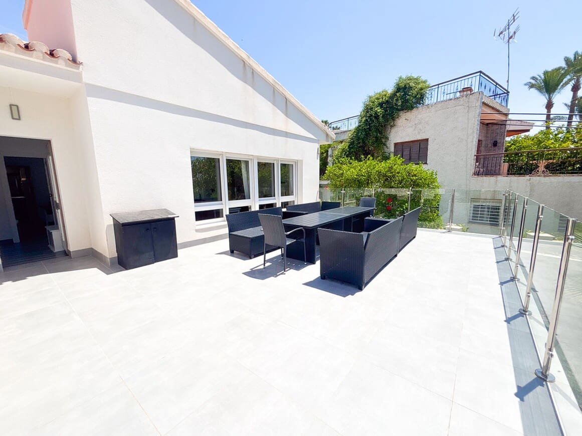 7 soveværelse Villa til salg i Campoamor med swimmingpool garage - € 1.350.000 (Ref: 10172522)