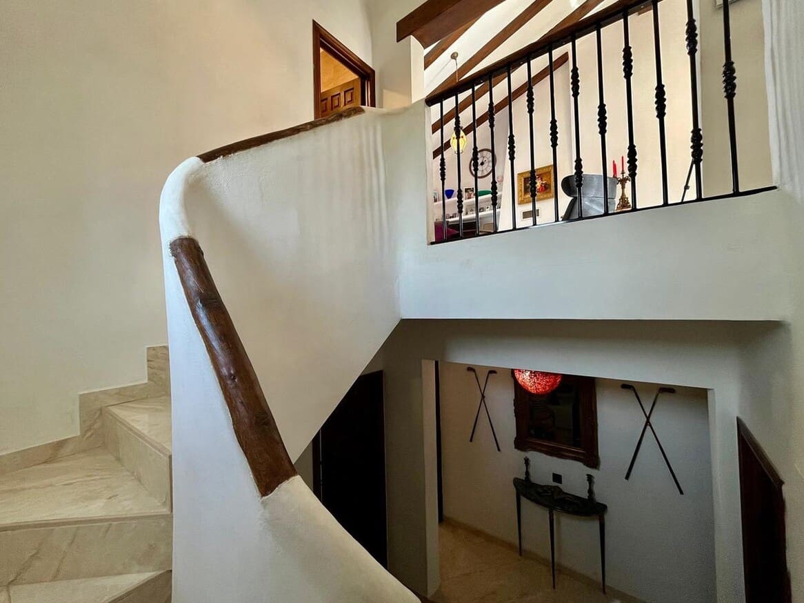 4 soveværelse Villa til salg i Orihuela Costa med swimmingpool garage - € 750.000 (Ref: 10172523)