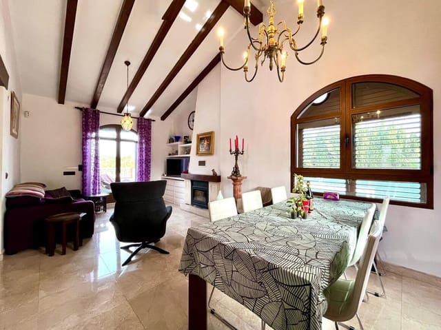 4 camera da letto Villa in vendita in Villamartin, Orihuela con piscina garage - 750.000 € (Rif: 10172523)
