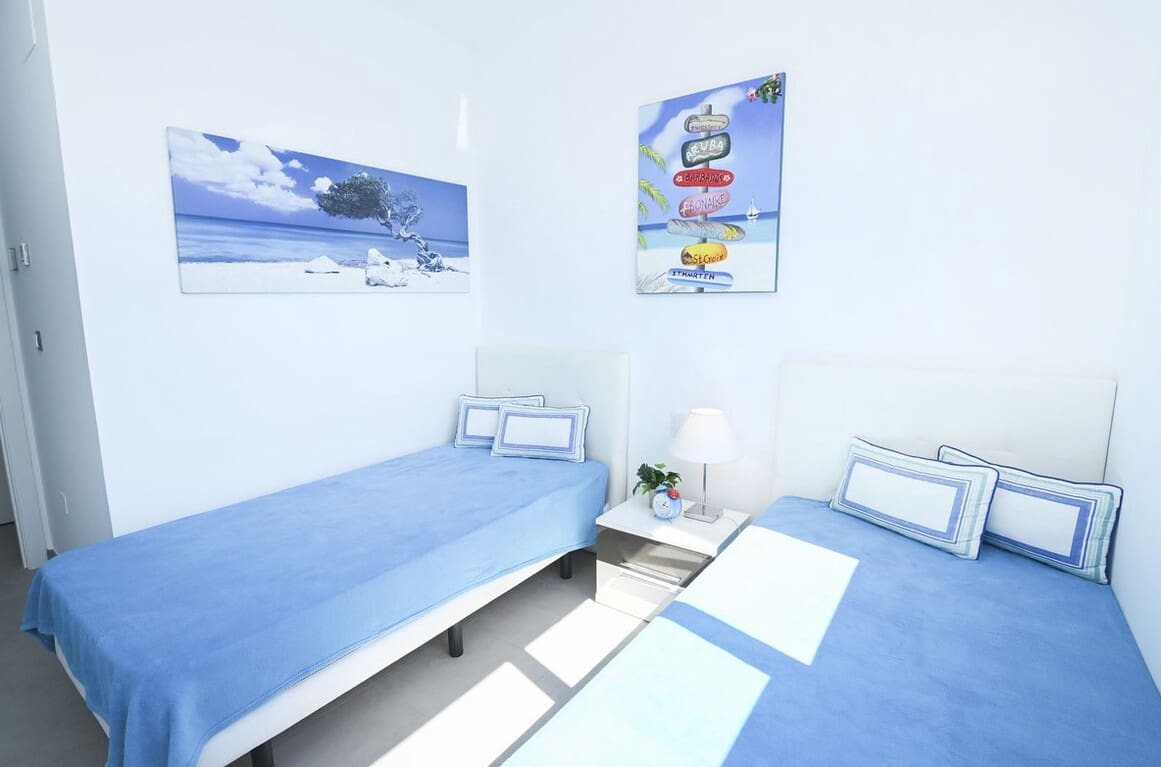 2 bedroom Apartment for sale in Elche / Elx with pool garage - € 449,000 (Ref: 10172524)