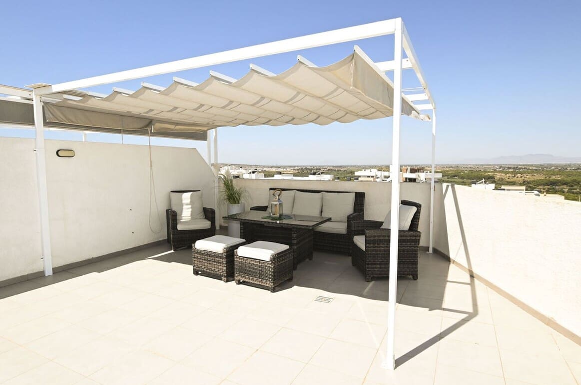 2 bedroom Apartment for sale in Elche / Elx with pool garage - € 449,000 (Ref: 10172524)